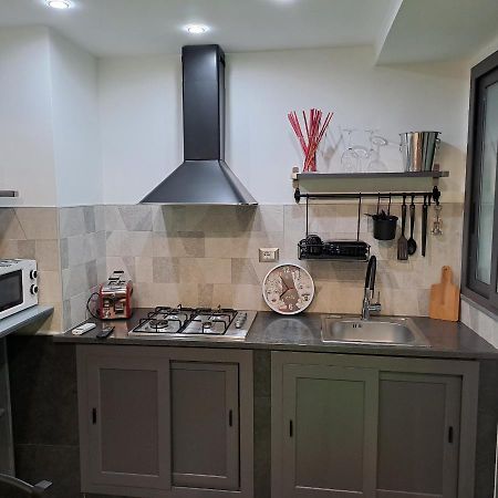 Suite Holiday House Bonaccorso คาตาเนีย ภายนอก รูปภาพ