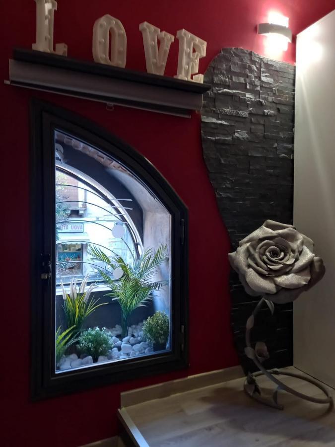 Suite Holiday House Bonaccorso คาตาเนีย ภายนอก รูปภาพ