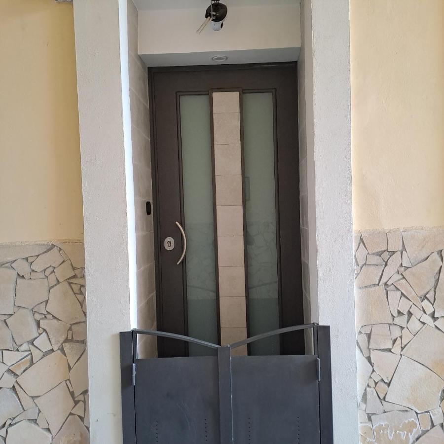 Suite Holiday House Bonaccorso คาตาเนีย ภายนอก รูปภาพ